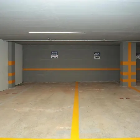 Mk 102 * Tirana